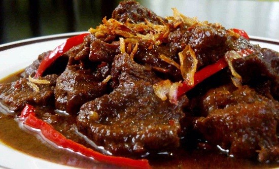 8 Resep Makanan Pedas, Cocok Dinikmati Saat Hujan