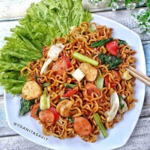 Mi goreng sosis bakso