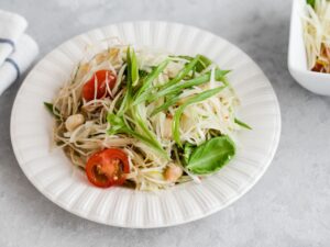 Thailand papaya salad